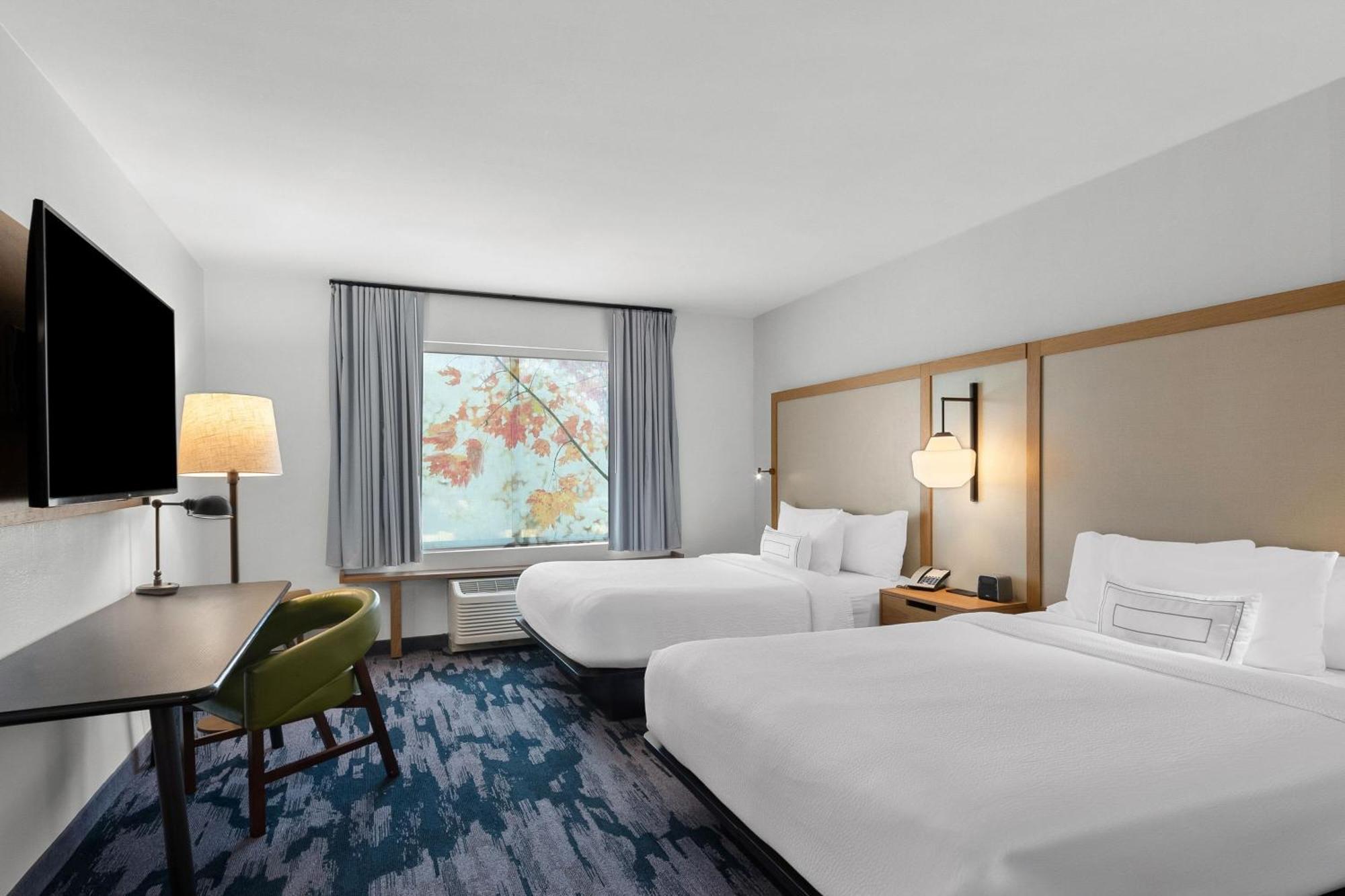 Hotel Fairfield & Suncoast Parkway 3*